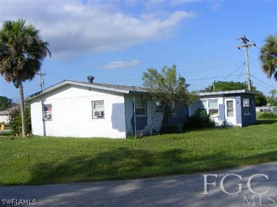 9 Jasmine Road West Lehigh Acres, FL 33936 - Photo 2 of 10 Gallery Image 2