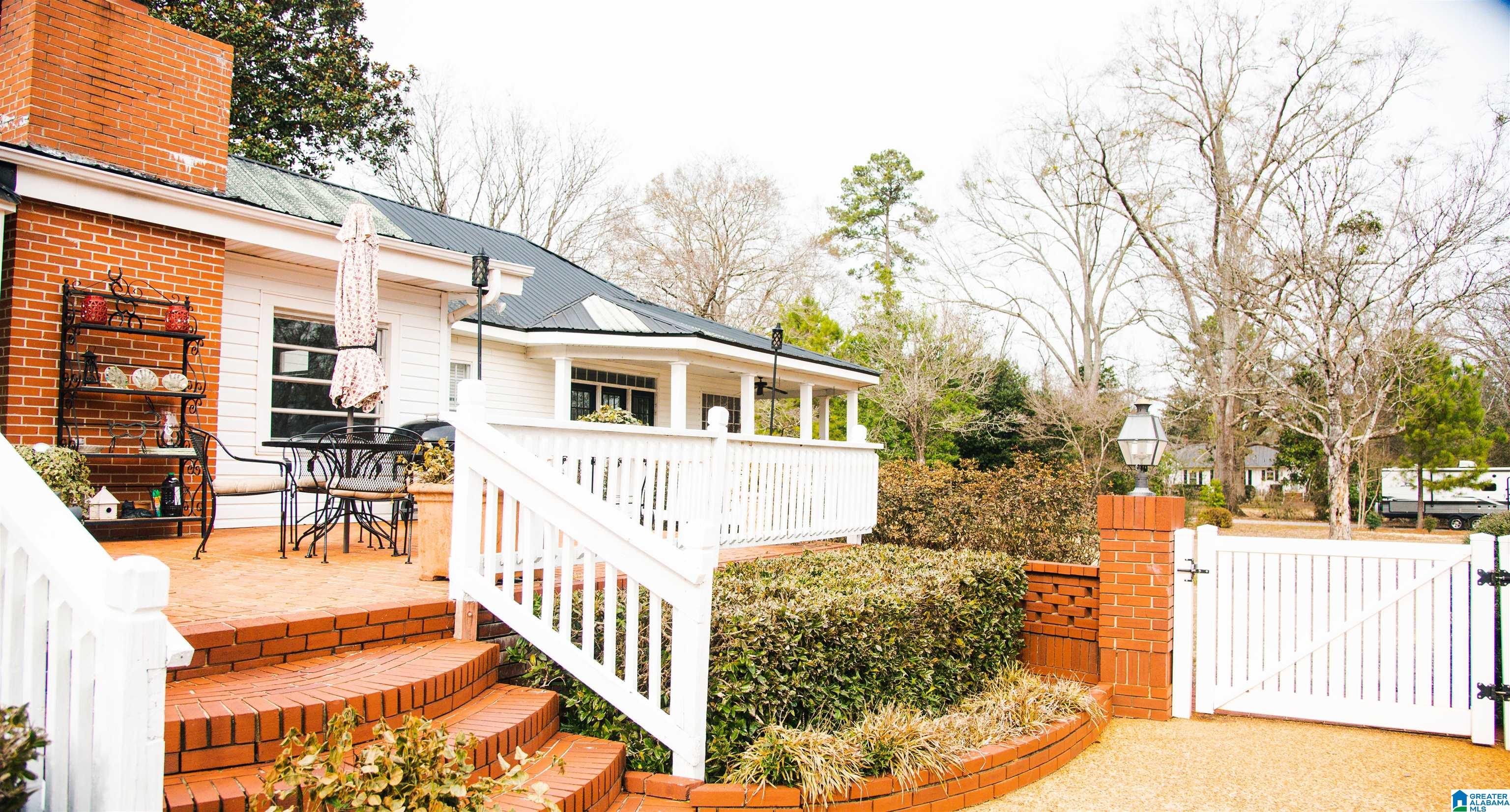 18 Lake Louise Road Sylacauga, AL 35150 - Photo 5 of 80