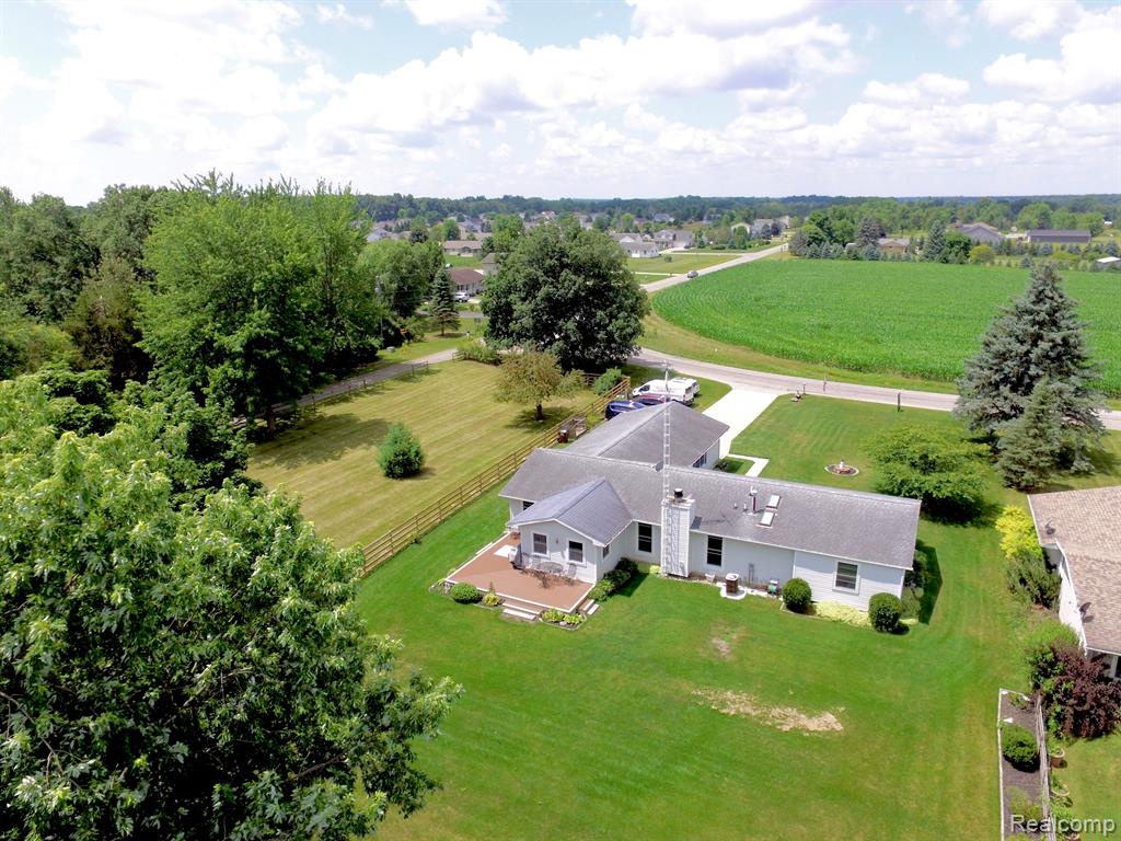 2271 Gady Road Adrian, MI 49221 - Photo 7 of 36