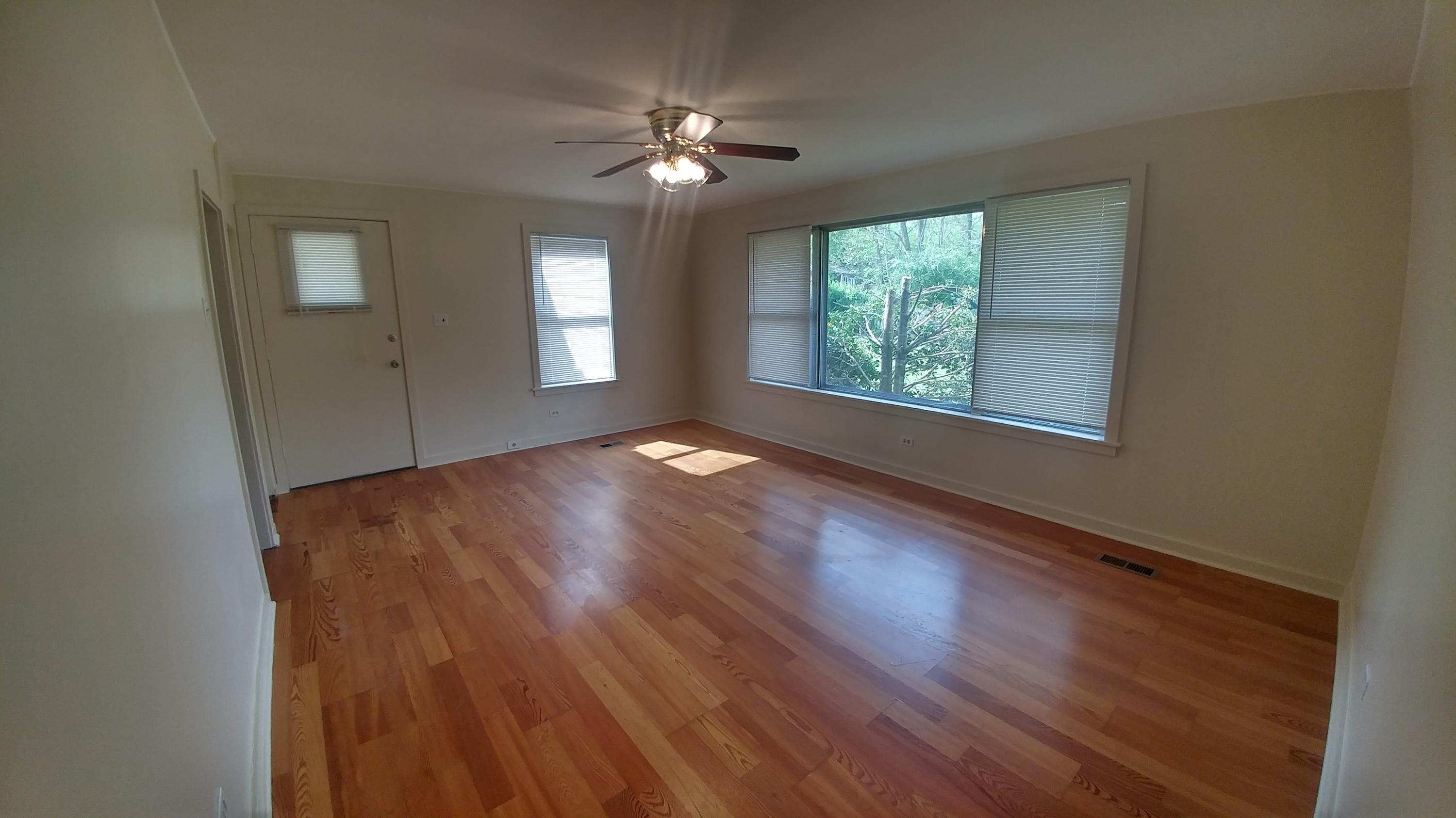 126 Marshall Circle Oak Ridge, TN 37830 - Photo 6 of 16 0418191053_HDR