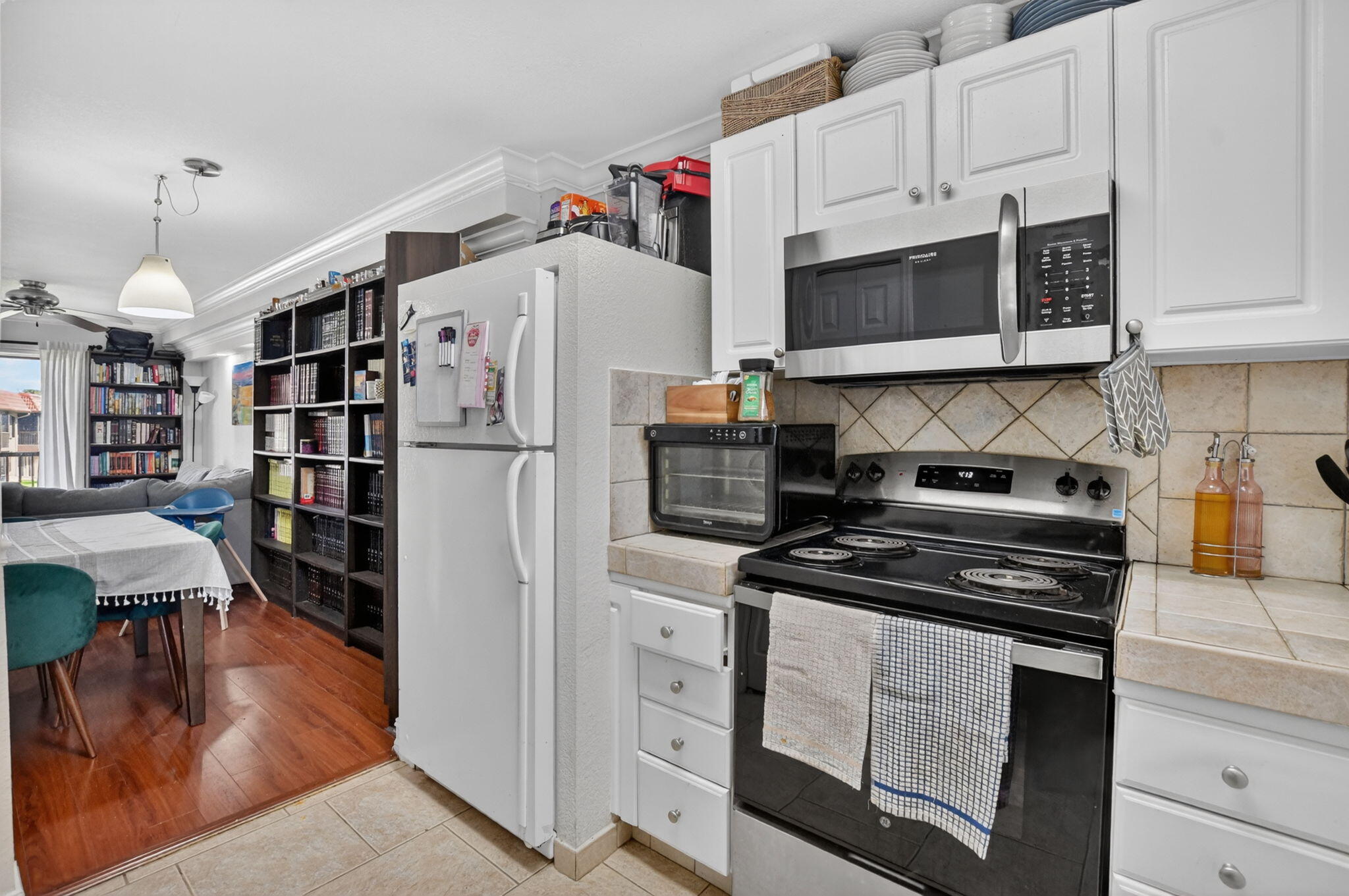 21895 Lake Forest Circle, Unit 201 Boca Raton, FL 33433 - Photo 7 of 19 7-web-or-mls-DSC_7332