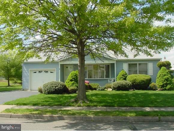 23 Mapleton Road Toms River, NJ 08757 - Photo 1 of 4