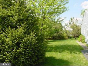 23 Mapleton Road Toms River, NJ 08757 - Photo 2 of 4