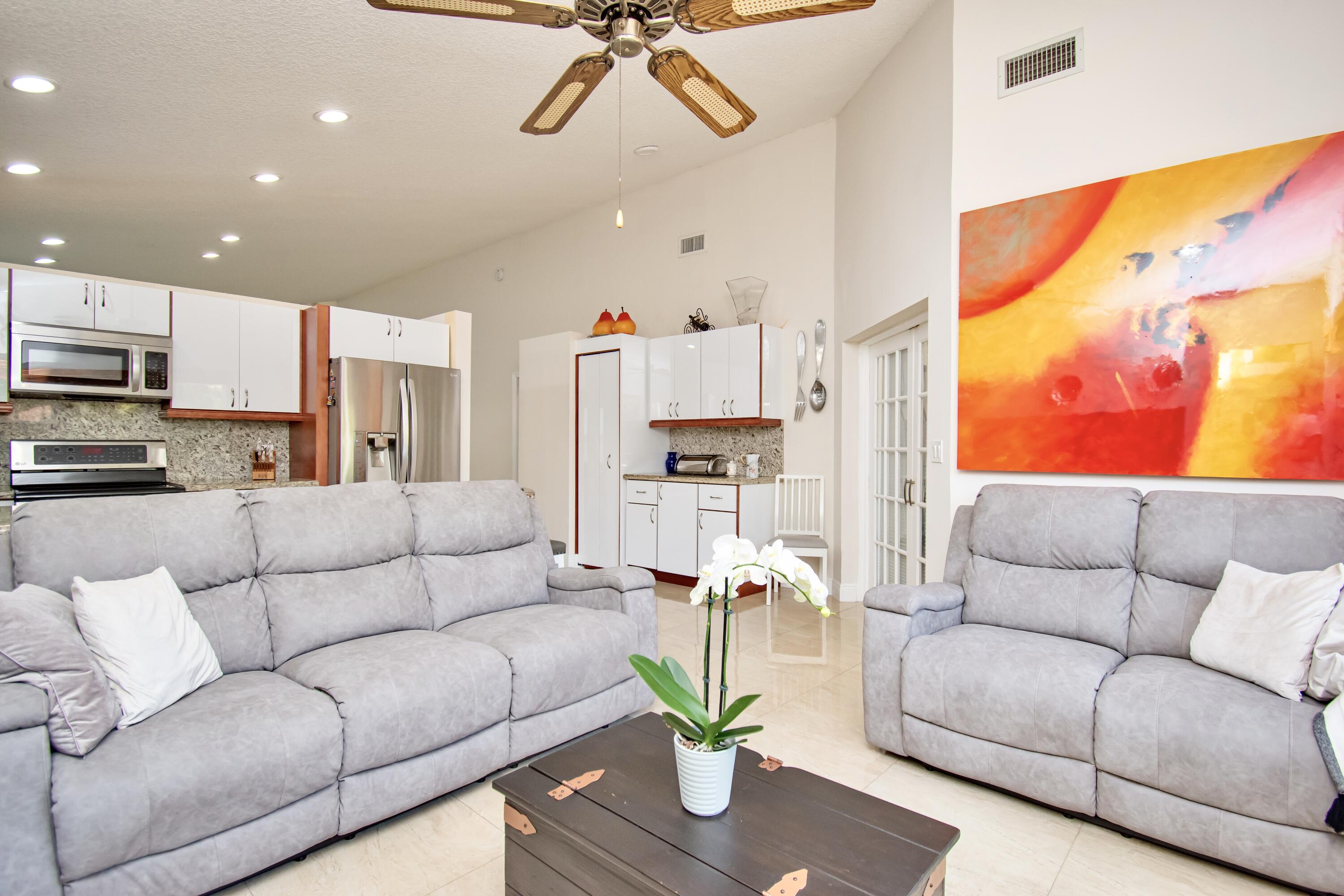 11033 Rios Road, Unit 11033 Boca Raton, FL 33498 - Photo 16 of 30 79D5B88C-047E-4B61-B9A6-62135258E819