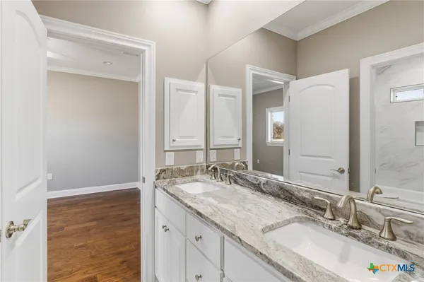 $649,900 | 647 Oak Creek Parkway, Seguin, TX 78155