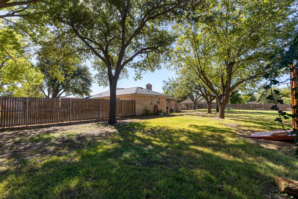 1300 Hillcrest Road Coleman, TX 76834 - Photo 34 of 35 a view of backyard with tree