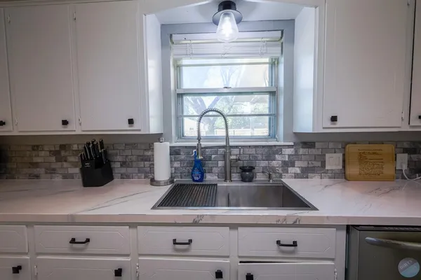 $375,000 | 1300 Hillcrest Road, Coleman, TX 76834