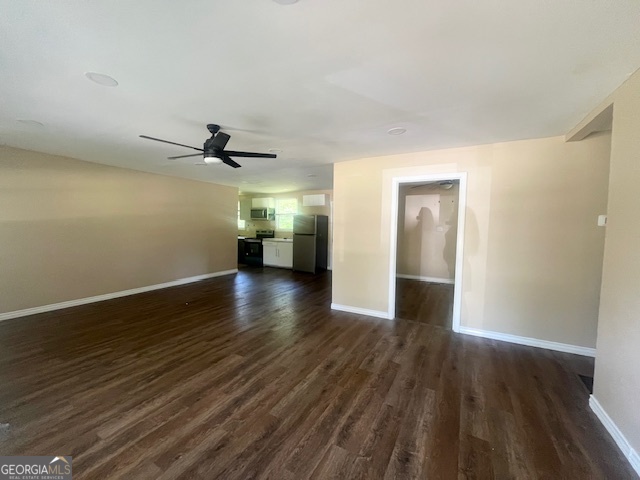 203 Vienna Circle Fort Valley, GA 31030 - Photo 8 of 22 a view of empty room with wooden floor
