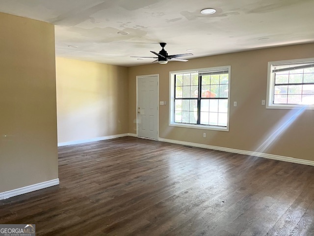 203 Vienna Circle Fort Valley, GA 31030 - Photo 10 of 22 an empty room with wooden floor and windows