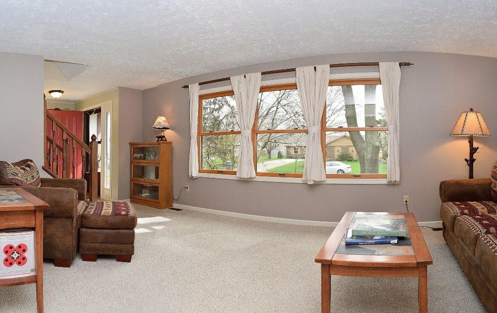 9668 Sycamore Road Carmel, IN 46032 - Photo 6 of 29 Gallery Image 6