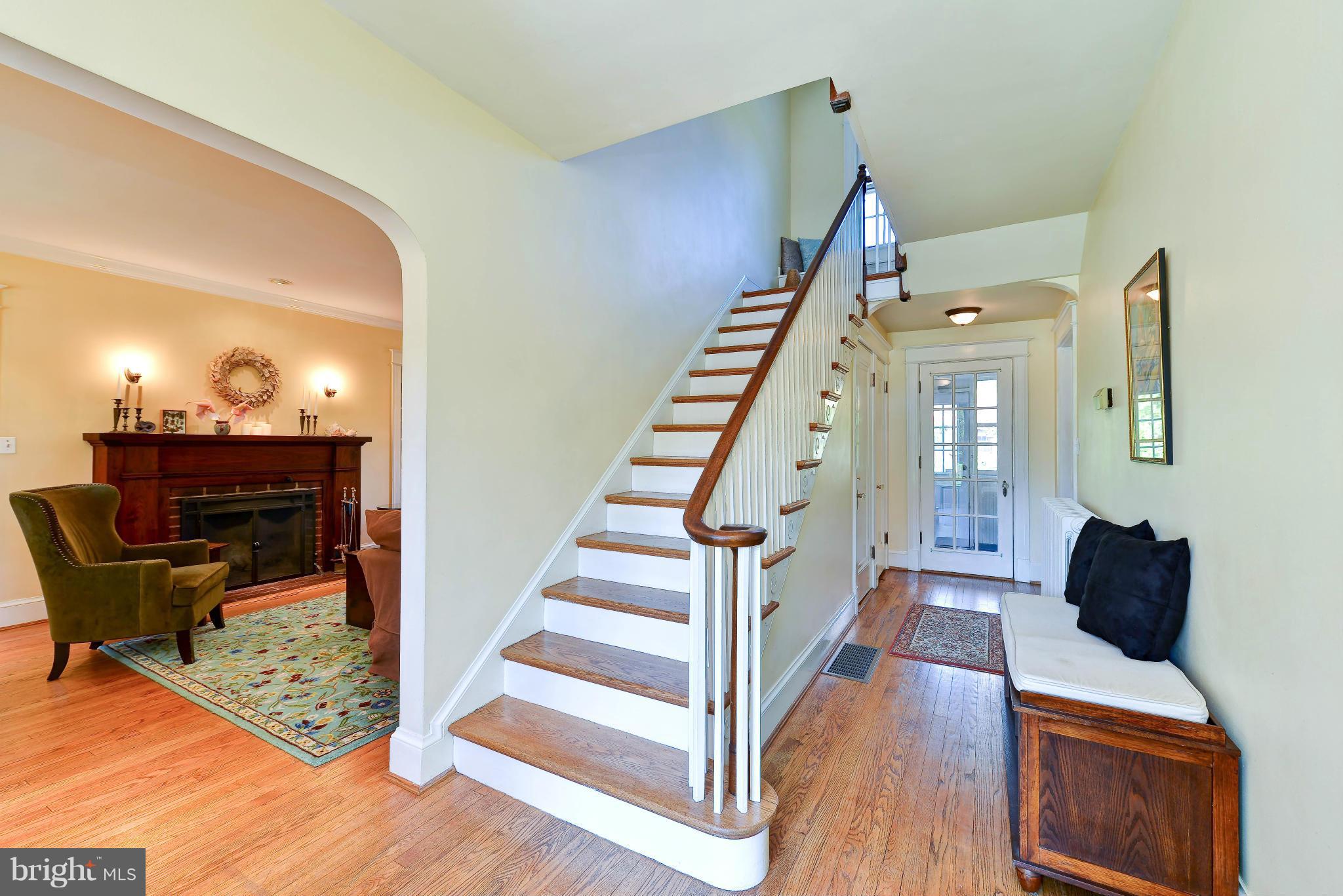 1917 Rookwood Road Silver Spring, MD 20910 - Photo 2 of 30 Foyer