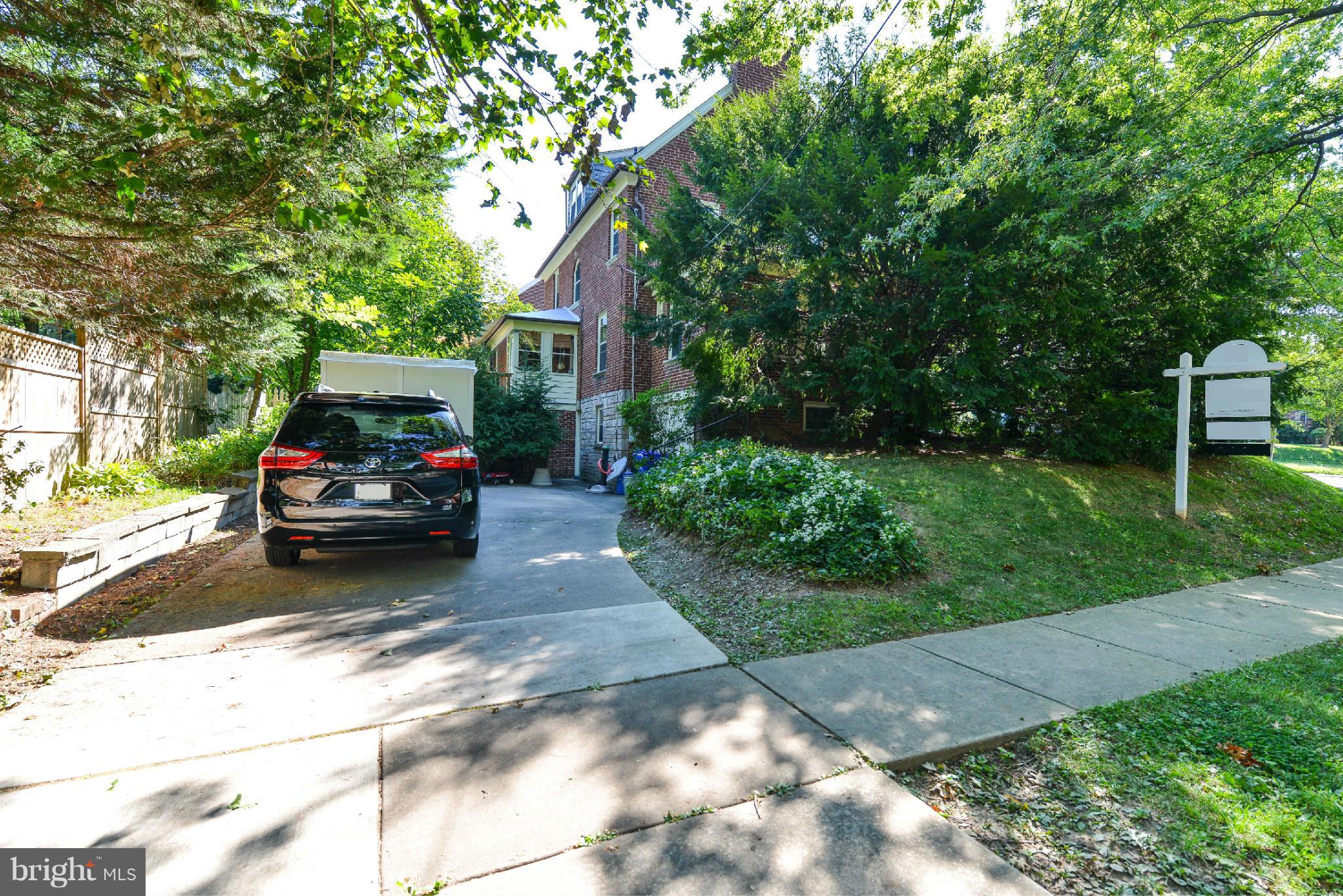 1917 Rookwood Road Silver Spring, MD 20910 - Photo 26 of 30 Driveway