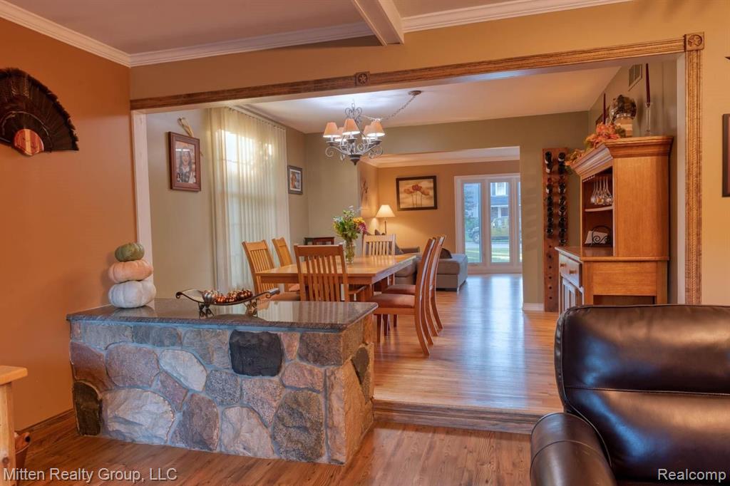 856 Spartan Drive Rochester Hills, MI 48309 - Photo 8 of 32
