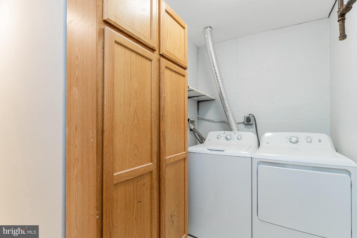 2442 Southgate Square Reston, VA 20191 - Photo 17 of 23
