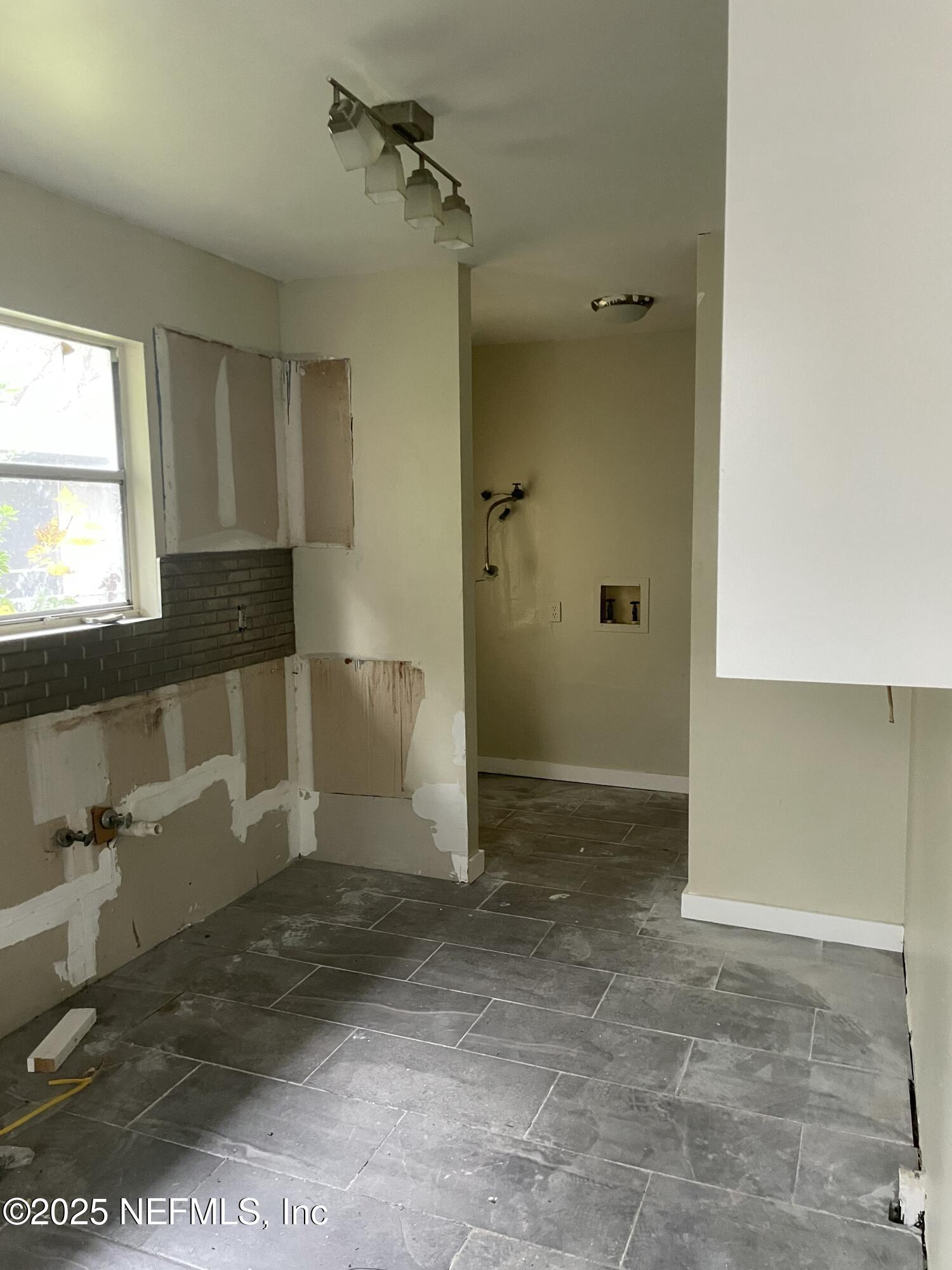 5745 Benedict Road Jacksonville, FL 32209 - Photo 7 of 13 IMG_4074