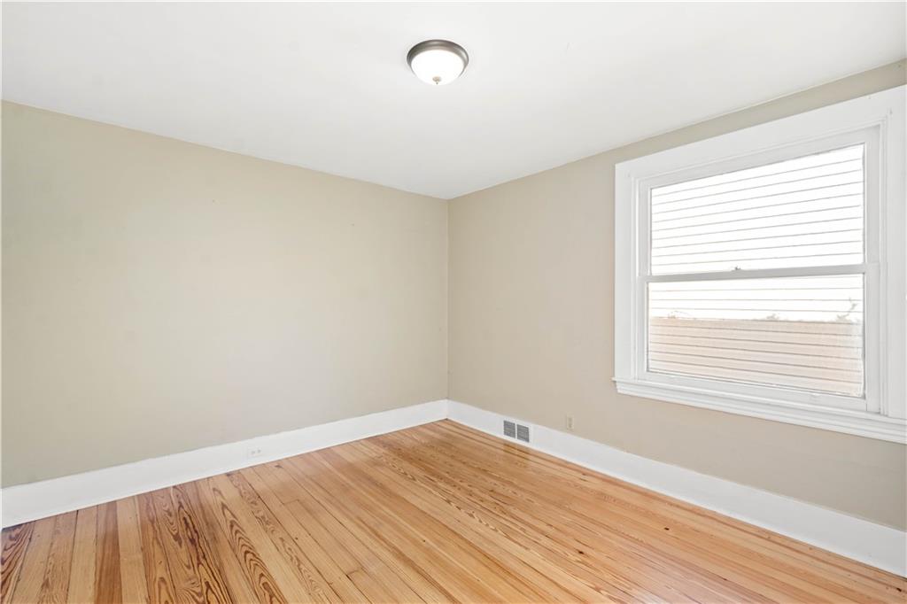 1327 Rutherford Avenue Pittsburgh, PA 15216 - Photo 14 of 23 Gallery Image 14