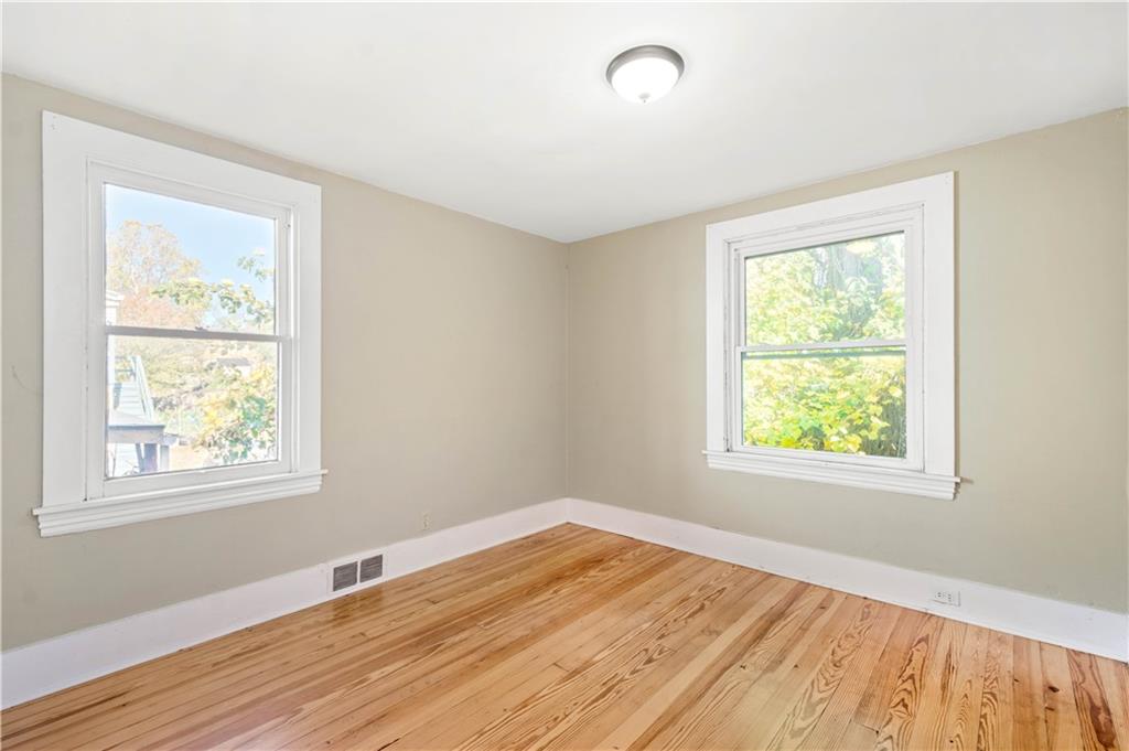 1327 Rutherford Avenue Pittsburgh, PA 15216 - Photo 17 of 23 Gallery Image 17