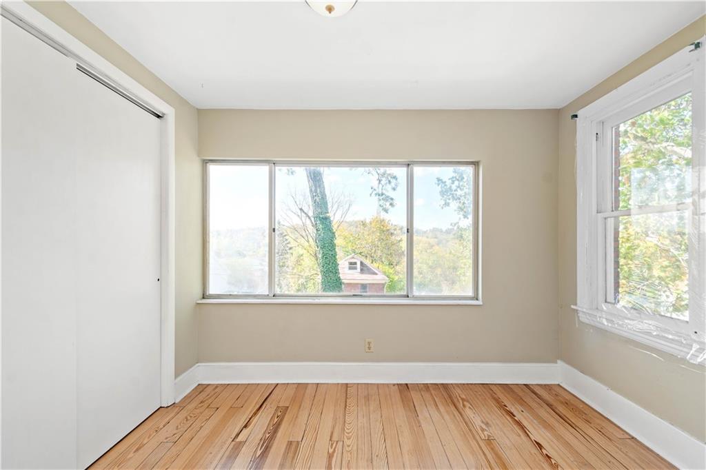1327 Rutherford Avenue Pittsburgh, PA 15216 - Photo 6 of 23 Gallery Image 6