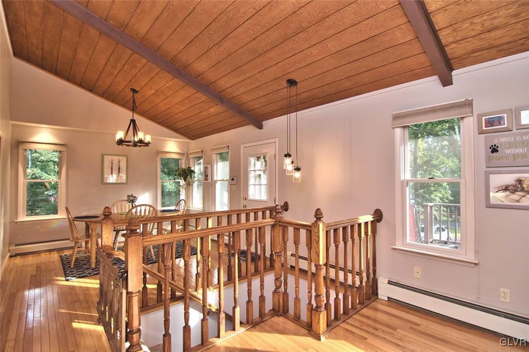 239 Dyson Road Swiftwater, PA 18370 - Photo 8 of 48 a very nice looking room with a large window