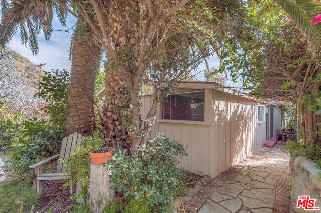 19355 Pacific Coast Highway Malibu, CA 90265 - Photo 13 of 19