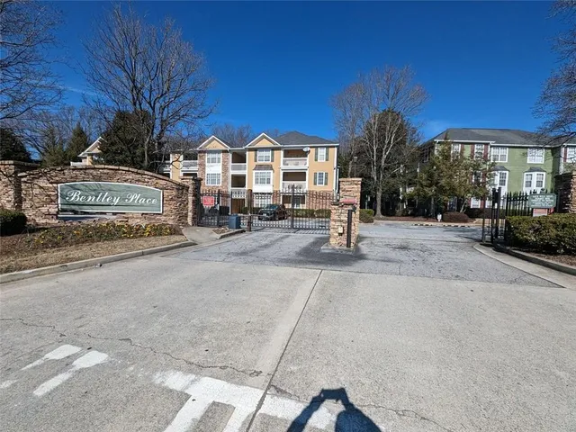 $165,000 | 434 Bentley Place, Tucker, GA 30084