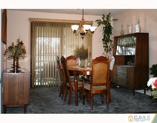30 University Road East Brunswick, NJ 08816 - Photo 4 of 6 Gallery Image 4