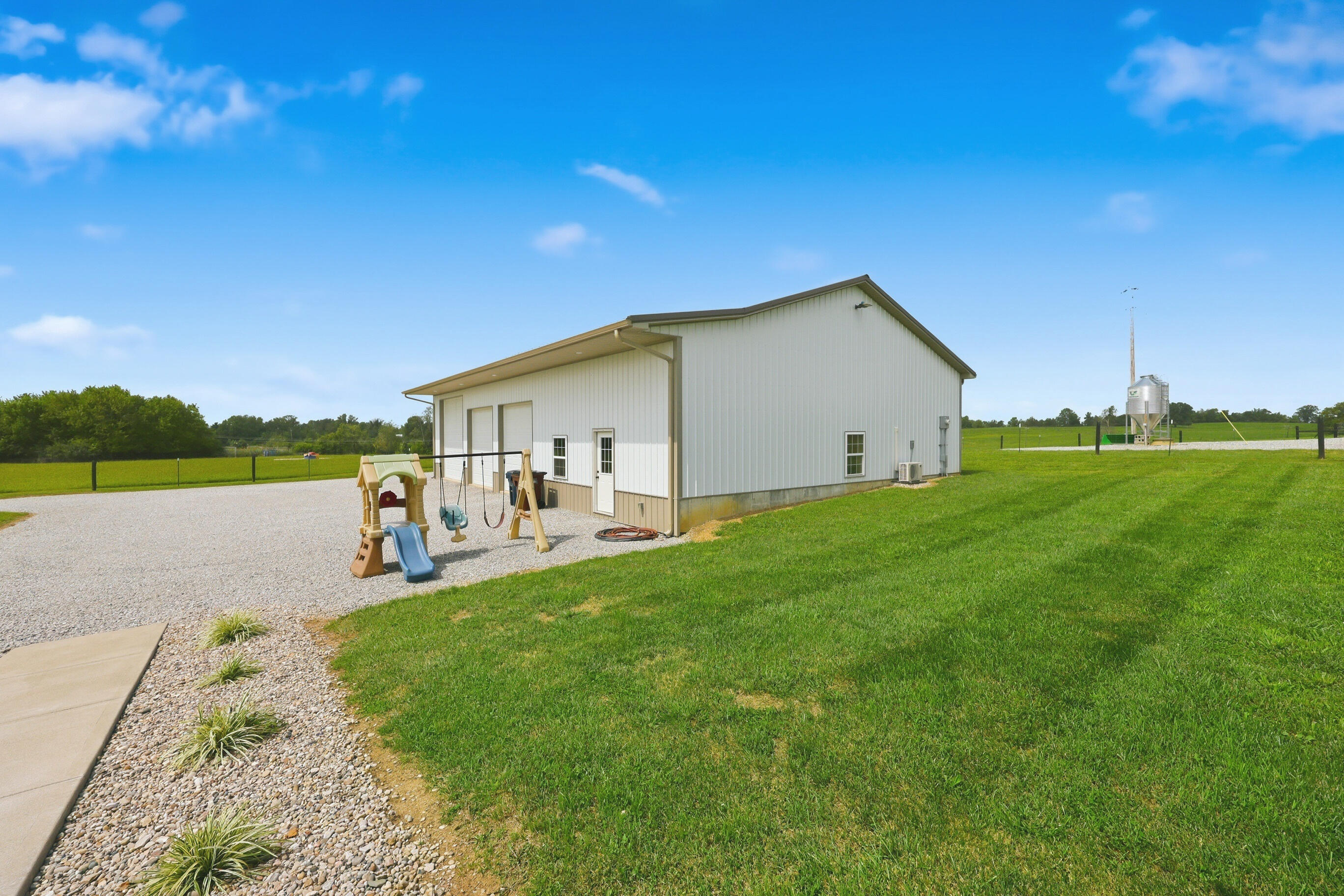 857 Cummins Ferry Road Salvisa, KY 40372 - Photo 35 of 77 40_pend5292
