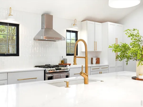 $799,000 | 3501 Lakeview Circle, Longmont, CO 80503