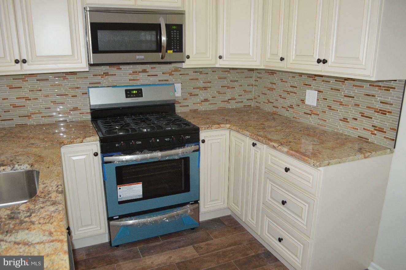 348 Edsam Avenue Pitman, NJ 08071 - Photo 8 of 49 Gallery Image 8