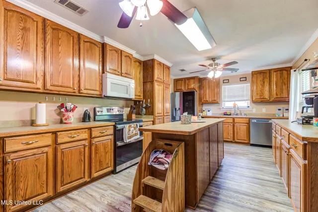 $370,000 | 11192 Willie Lee Road, Picayune, MS 39466