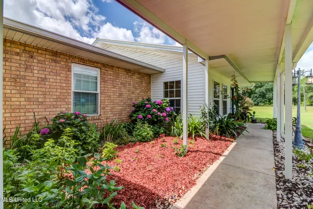 $370,000 | 11192 Willie Lee Road, Picayune, MS 39466