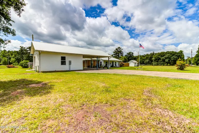 $370,000 | 11192 Willie Lee Road, Picayune, MS 39466