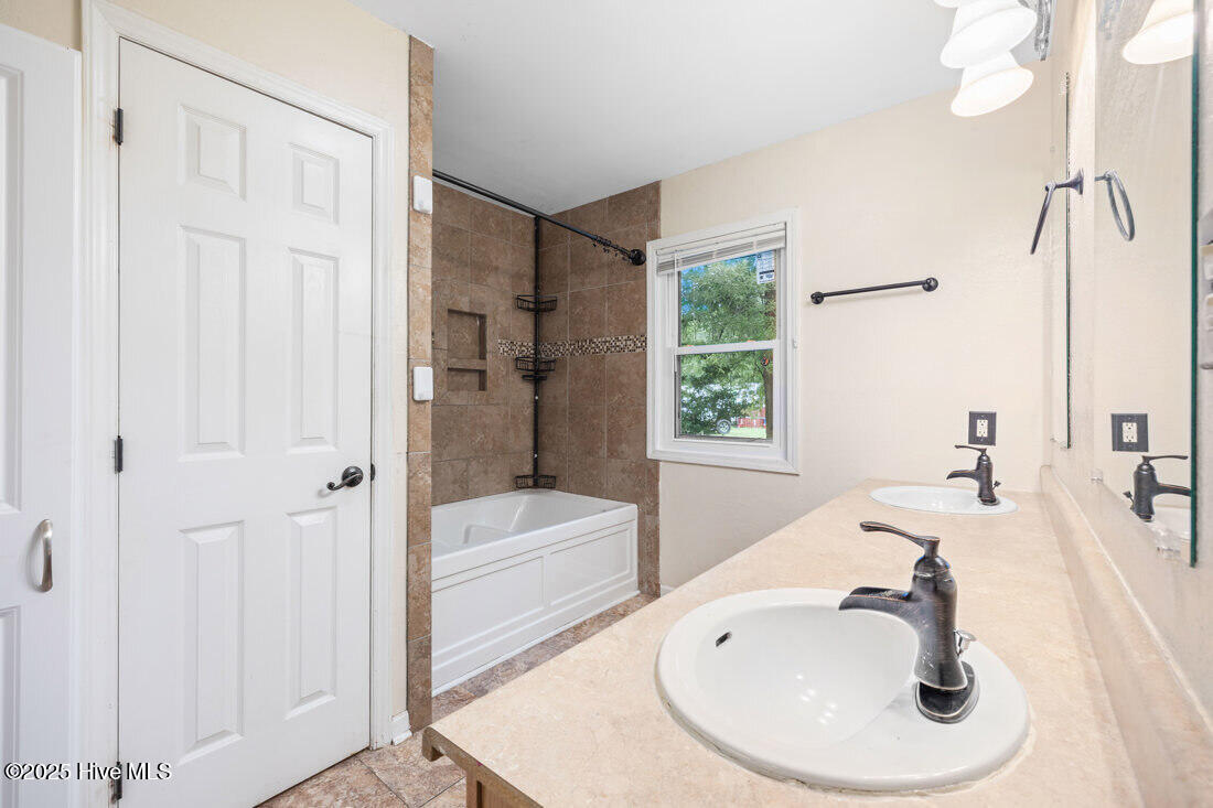 78 Sr Clifford Road Red Springs, NC 28377 - Photo 12 of 35 78 sr. clifford rd-6784