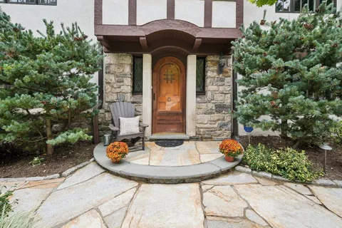 $1,800,000 | 98 Stephenson Terrace, Briarcliff Manor, NY 10510