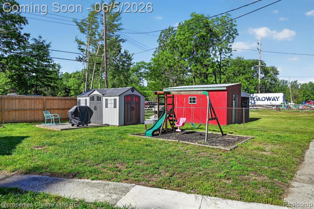 39185 Chase Street Romulus, MI 48174 - Photo 30 of 34