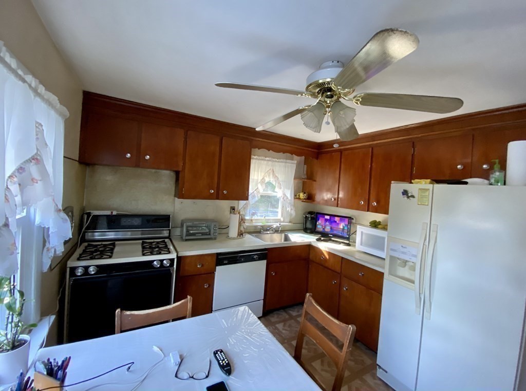 96 Windham Road Boston, MA 02136 - Photo 5 of 10 Gallery Image 5