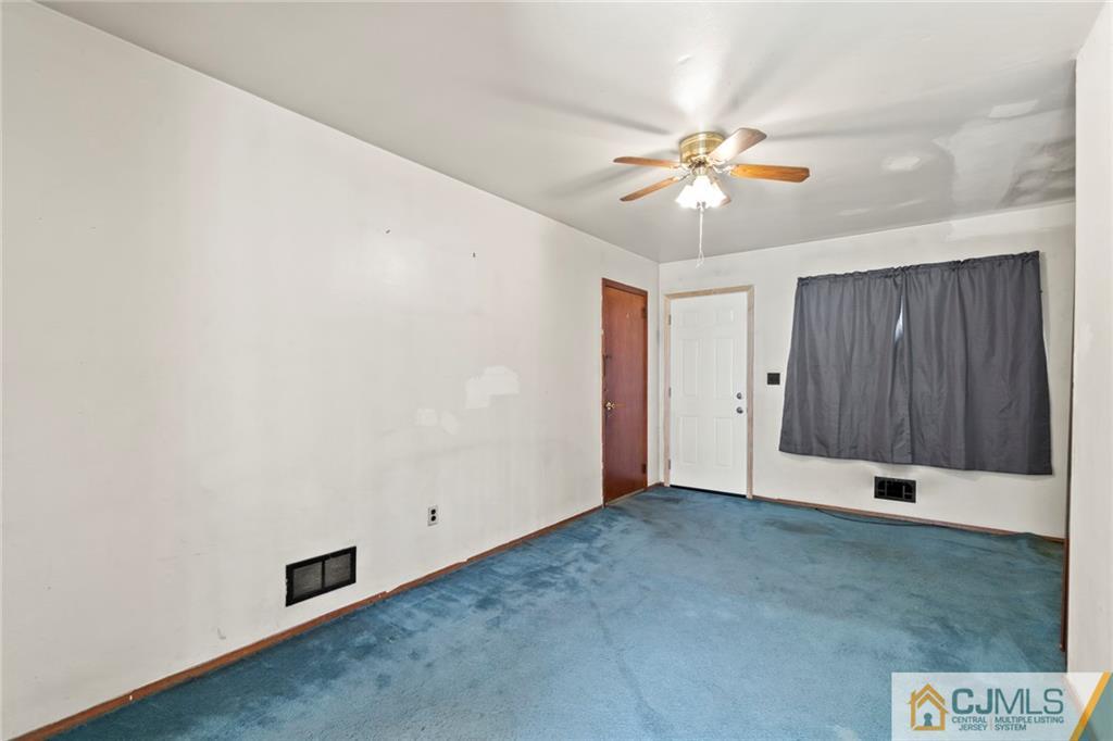 11 Darwin Road Old Bridge, NJ 08857 - Photo 13 of 22 Gallery Image 13