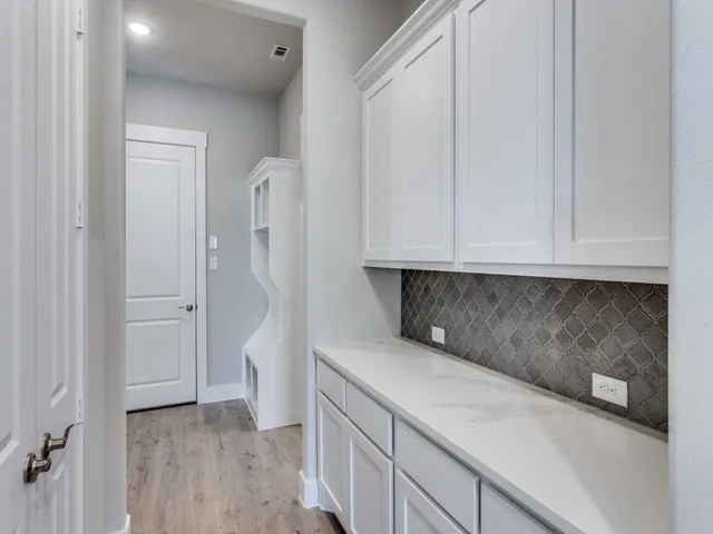 $568,117 | 5836 Fresco Drive, Fort Worth, TX 76123