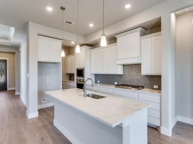 $568,117 | 5836 Fresco Drive, Fort Worth, TX 76123