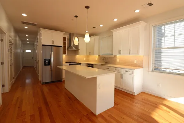 $3,750 | 81 Ballou Avenue, Unit 4, Boston, MA 02124