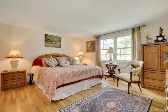 $2,899,000 | 24 Rolling Hill Road, Old Westbury, NY 11568