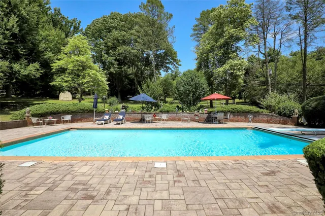 $2,899,000 | 24 Rolling Hill Road, Old Westbury, NY 11568