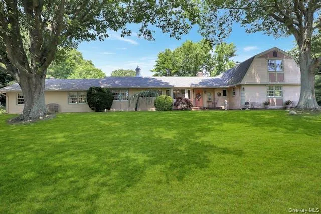 $2,899,000 | 24 Rolling Hill Road, Old Westbury, NY 11568