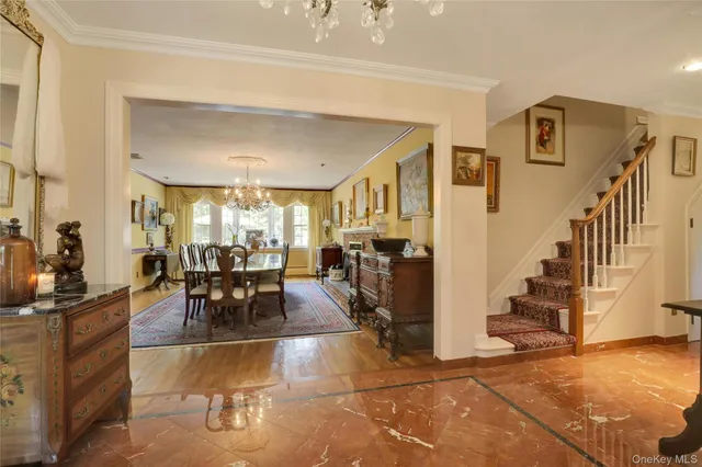 $2,899,000 | 24 Rolling Hill Road, Old Westbury, NY 11568