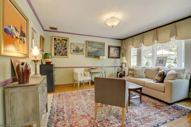 $2,899,000 | 24 Rolling Hill Road, Old Westbury, NY 11568