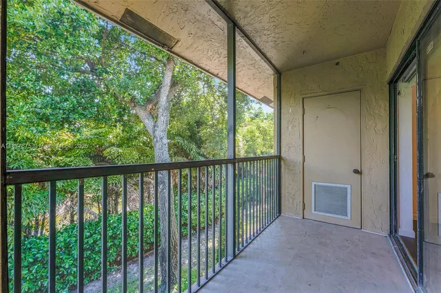 $215,000 | 9158 Northwest 40th Street, Unit 2011, Coral Springs, FL 33065