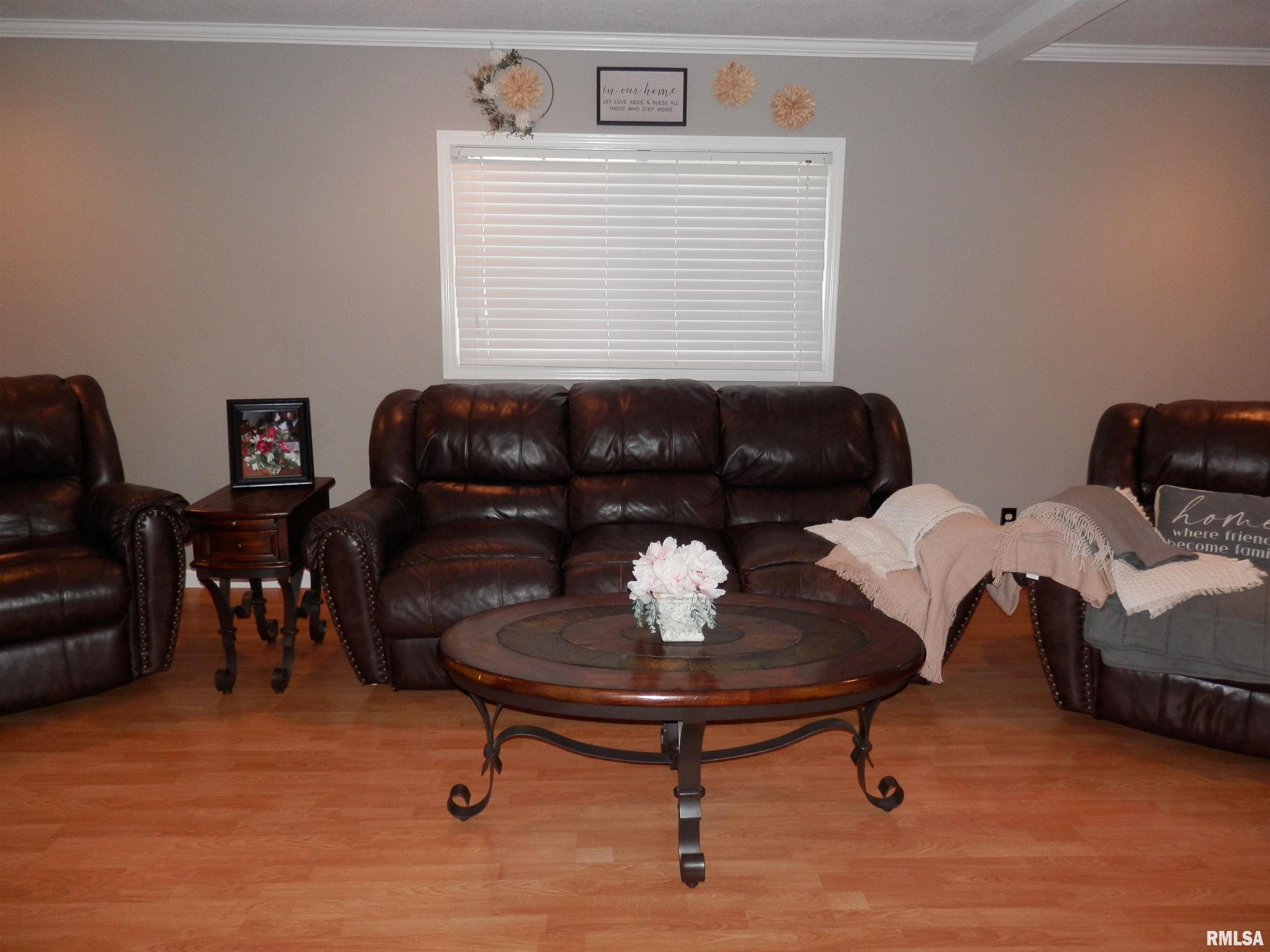 124 Henderson Road Knoxville, IL 61448 - Photo 18 of 79 Gallery Image 18