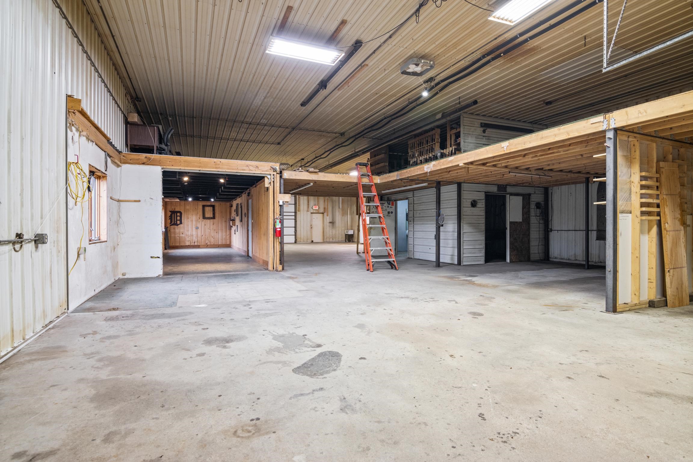 12100 South Plowman Road Empire, MI 49630 - Photo 8 of 27 Gallery Image 8