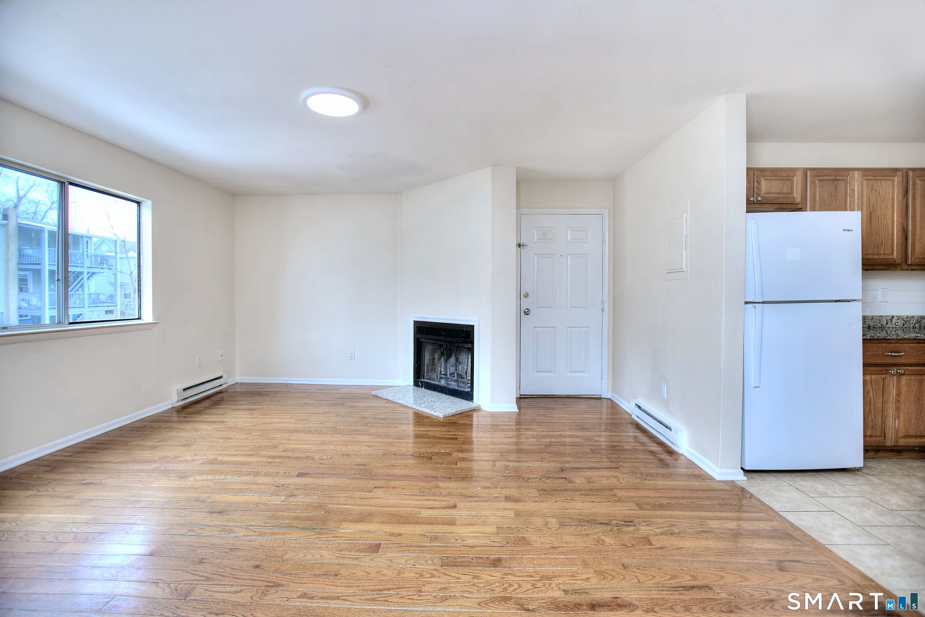 638 Cove Road, Unit 3 Stamford, CT 06902 - Photo 2 of 29