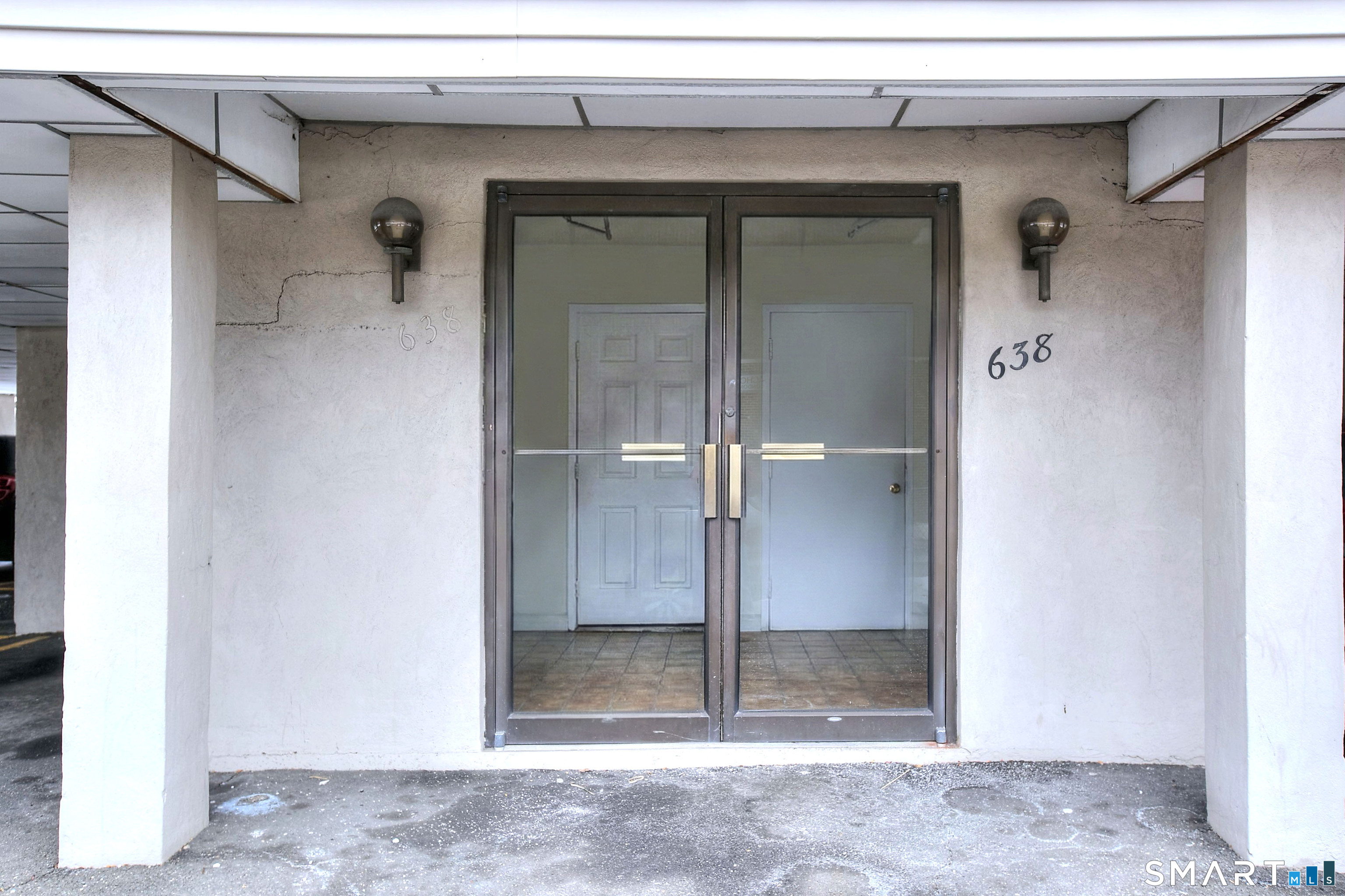 638 Cove Road, Unit 3 Stamford, CT 06902 - Photo 5 of 29